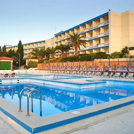 Bay Hotel 4*