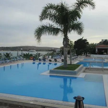 Hotel Bay 4*