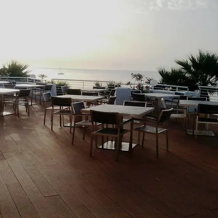 فندق Bay