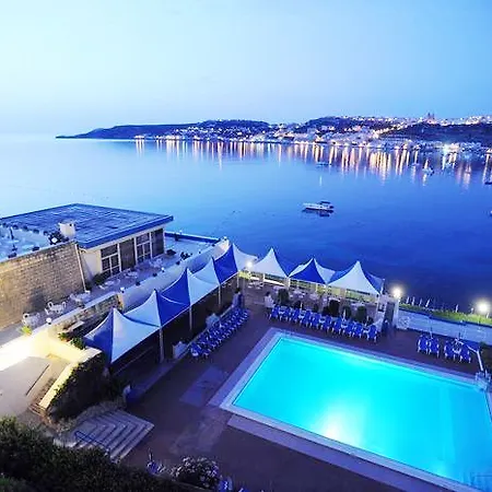فندق Bay 4*
