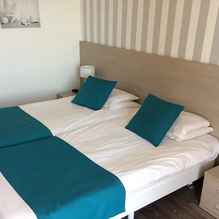 Bay Hotel