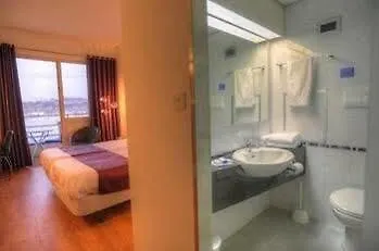 فندق Bay 4*